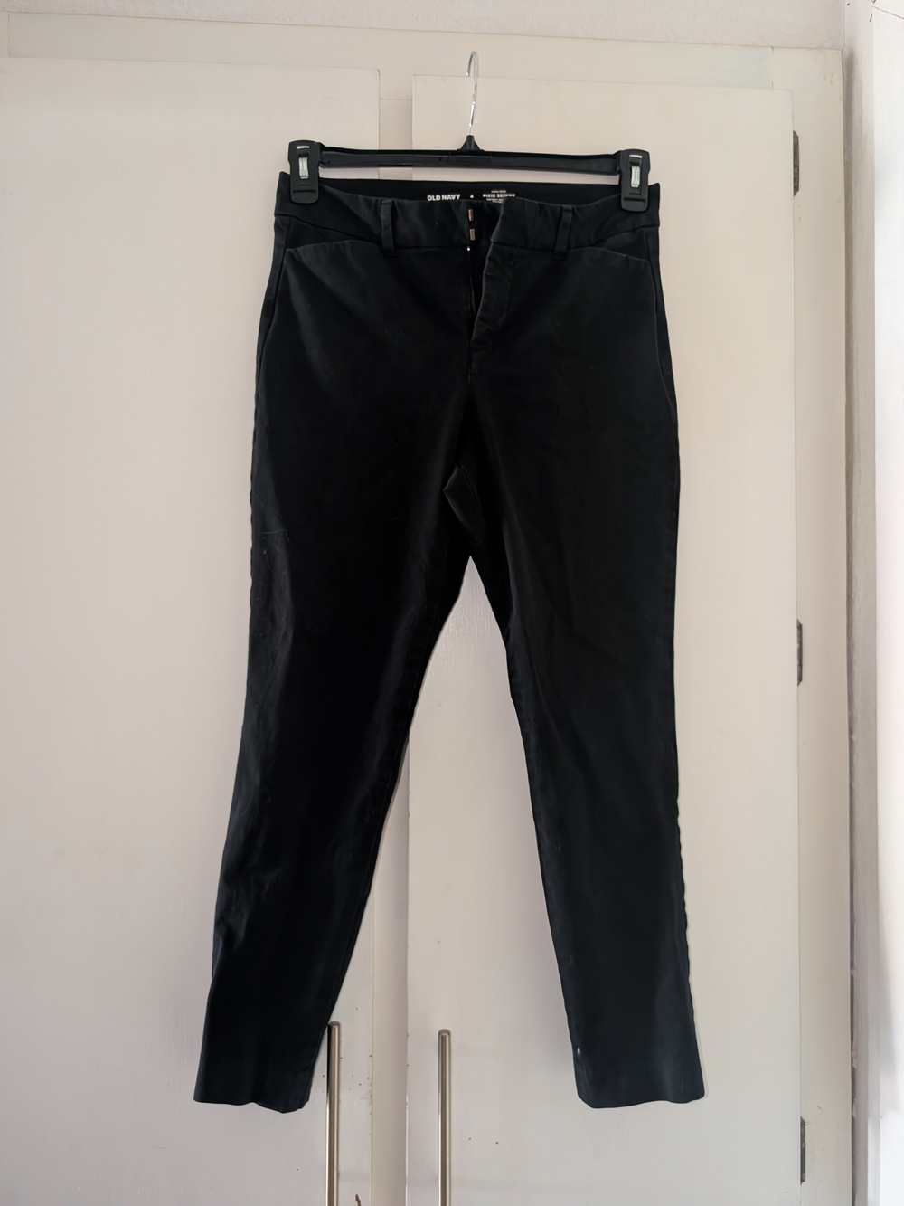 Old Navy Black Ankle-Length Slim Jeans